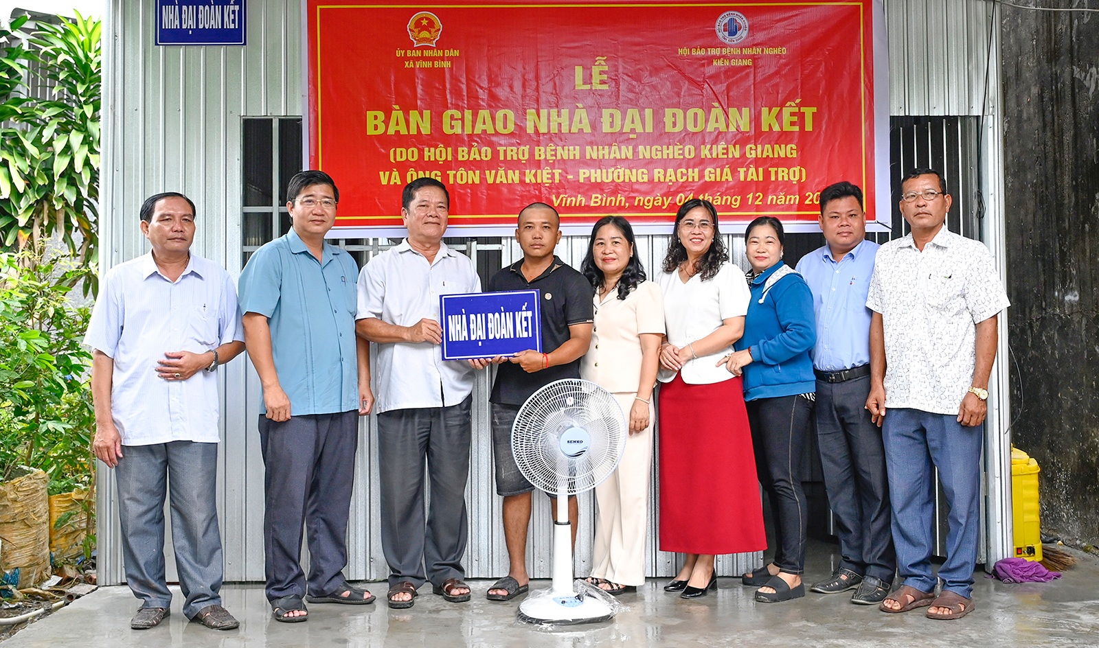 Căn nhà đại đoàn kết được bàn giao cho gia đình anh Danh Vũ Hoang. Ảnh: PHẠM HIẾU